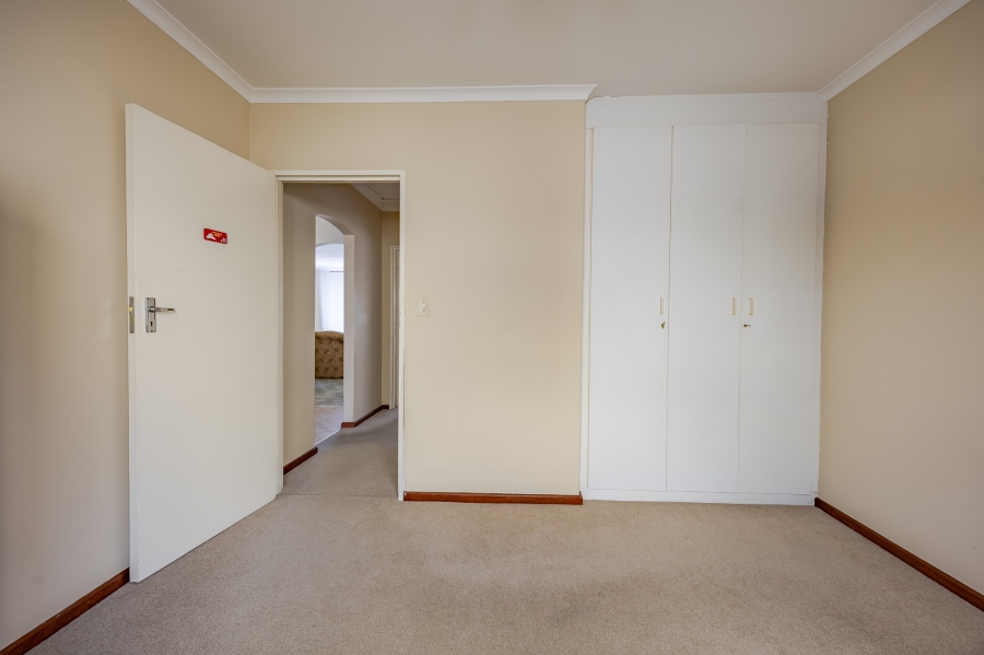 2 Bedroom Property for Sale in Lakeside Western Cape